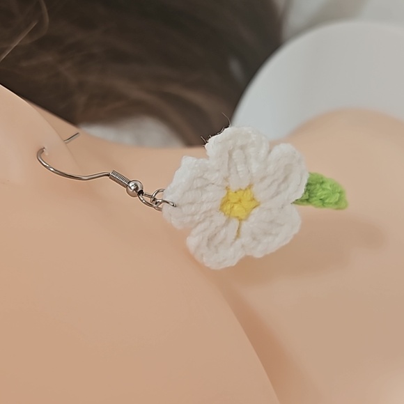 Hand Crafted Hand Knit Chrochet Dainty Daisy Dangling Earrings with fish hooks - Picture 10 of 17